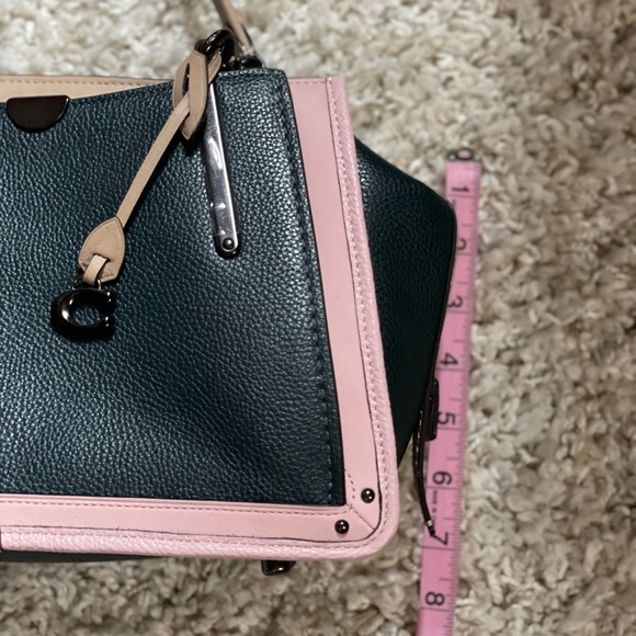 Cute Coach Purse ๐ - Picture 3 of 9